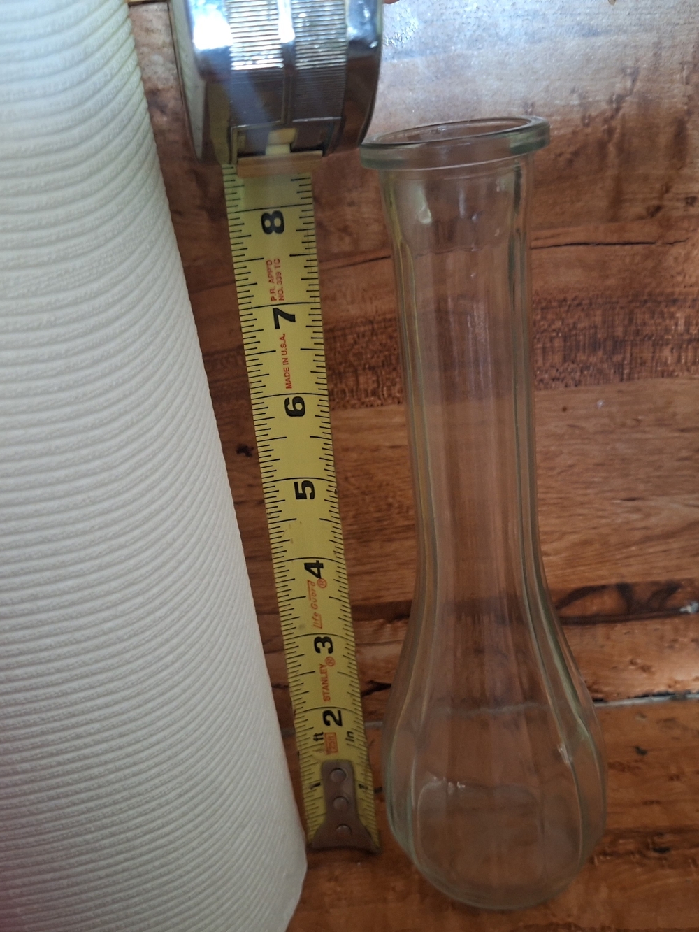 Clear Glass Bud Vase - Slim Neck